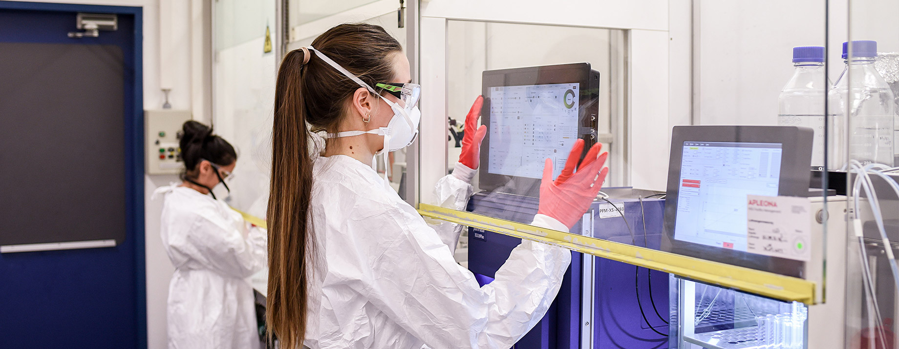 Leveraging the future of chemical synthesis. Revolutionizing synthesis with continuous flow technology. Flow chemistry.